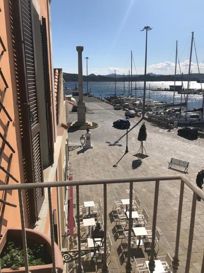 Maison Sur L'Ancien Port, La Maddalena ラ・マッダレーナ エクステリア 写真